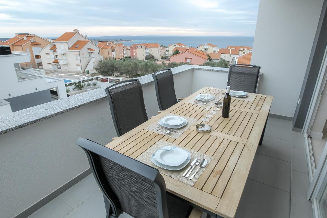 Apartments Tomana Novalja Exterior photo