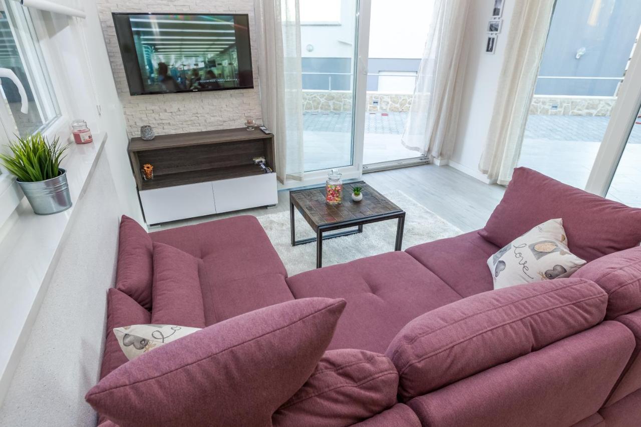 Apartments Tomana Novalja Room photo